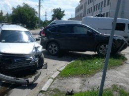 На Рогани столкнулись два автомобиля (ФОТО)