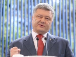 Порошенко поручил применить санкции в отношении лиц, причастных к нарушениям свободы слова в Крыму