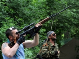 За день боевики 11 раз обстреляли украинских военных, - штаб АТО