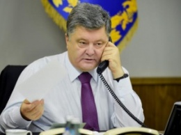 Порошенко попросил Олланда поспособствовать выдаче виз украинцам к Евро-2016