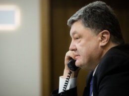 Порошенко провел переговоры с Меркель и Олландом: антироссийские санкции будут сохранены до полного исполнения Минских договоренностей