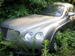 На китайской свалке нашли Bentley и Land Rover