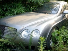 В Китае на свалке обнаружены новые Bentley и Land Rover