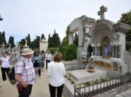 Хорватия: Задар - пионер кладбищенского туризма
