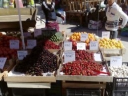 Космические цены на ягоды в Крыму (ФОТО)