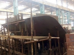 Для Южненского порта строят судно-нефтемусоросборщик