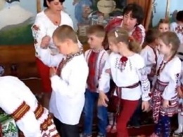 Во Львовской области на молебне за Украину более 20 детей потеряли сознание (ВИДЕО)