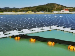 В Японии построили самую большую солнечную электростанцию на воде