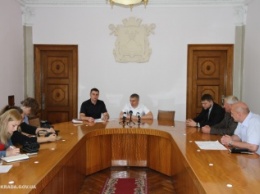 Сенкевич вместе с начальником управления патрульной полиции искали пути ограничения движение фур по Николаеву