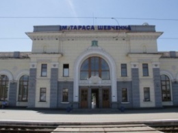 На Шевченковском железнодорожном вокзале созданы благоприятные условия для транзитных пассажиров