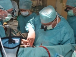 В Виннице медики провели первую операцию на открытом сердце