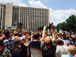Боевики собирают людей на антиукраинские митинги, - пресс-офицер СЦКК