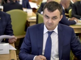 Мериков заявил, что «местные парламентарии» сегодня дискредитировали облсовет