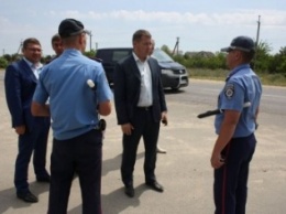 ДПС-ники передали губернатору Херсонщины, что они "нормальные"