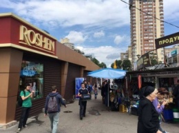 Кличко снесет магазин "Рошен" возле метро «Житомирская» (фото)