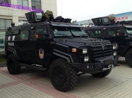 Китайские полицейские взяли на вооружение новый БТР