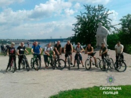 Запорожские полисмены победили в велопробеге (ФОТО)