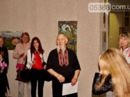 В Кременчуге открылась персональная выставка художника Анатолия Котляра (ФОТО)