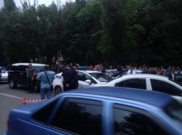 В Одессе с погоней и стрельбой задержали полицейских-взяточников (фото, видео, обновляется)