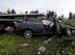 На трассе между Славянском и Краматорском в ДТП погиб сотрудник полиции (ФОТО)