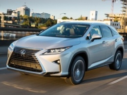 Продажи Lexus RX в России выросли на 182%