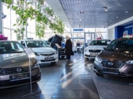 За 10 лет средняя цена автомобиля в России выросла в три раза