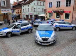 В Польше мужчина взял в заложники двух родственниц и угрожает взорвать дом