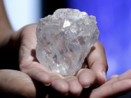 Крупнейший в мире алмаз оценили в 70 млн долларов