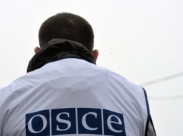 Миссия ОБСЕ исследовала свежие воронки в жилых районах Макеевки