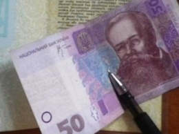 При пересечении админграницы с АР Крым граждане «забывают» в паспортах деньги