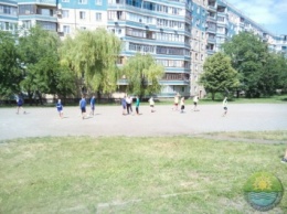 На Горняцком сотни детей вышли на спартакиаду (фото)