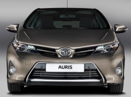 Обновленная Toyota Auris стала еще лучше (ФОТО)