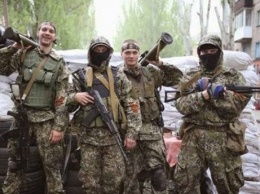 На Донбассе террористы воюют с заборами (ВИДЕО 18+)