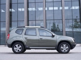 В Renault объявили стоимость кроссовера Duster для России