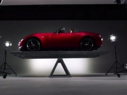 Родстер Mazda MX-5 показал идеальный баланс (видео)