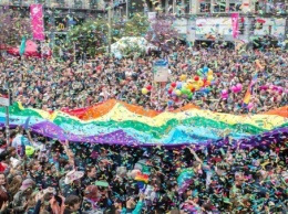 «Правый сектор» пригрозил разогнать гей-парад в Киеве