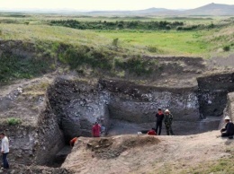 В Монголии нашли три «драконьих головы» XIII века