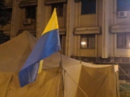 Залет: беженцы с востока Украины не знают, как выглядит украинский флаг (фотофакт)