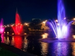 В конце лета на Русановке заработают еще 4 фонтана