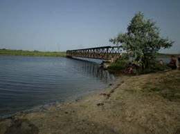 На Николаевщине утонула девочка, упав с моста в реку