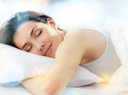 Ученые заявили о необходимости спать 2 раза в сутки