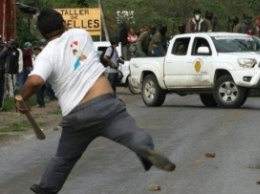 Учителя vs полиция: в Мексике в столкновениях погибли 3, ранены 45