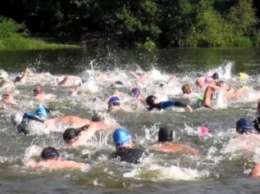 Кременчужан, которые умеют плавать и бегать, зовут на "Кремень-акватлон" 2016