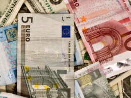 Межбанк открылся долларом по 21,00-21,08 грн, евро подорожал до 23,36-23,45 грн