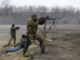 Боевики прожили сутки без использования тяжелого вооружения под Мариуполем