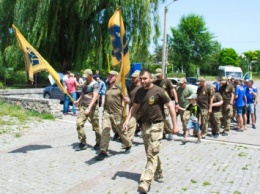 Бойцы "Азова" "окунулись" в историю на Хортице (ФОТО)