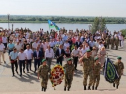 Херсонцы почтили память погибших во время войны (фото)