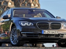 Автомобили BMW смогут бесплатно ездить по одной из платных трасс в Подмосковье