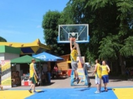 В Дендропарке состоялся отборочный тур Чемпионата Украины по стритболу