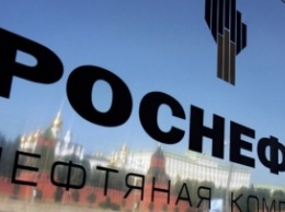 "Роснефть" без конкурса стала монопольным поставщиком топлива для полиции РФ